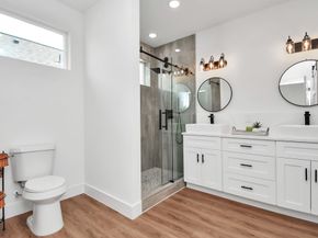 235 Julia Street B, Houston TX 77022