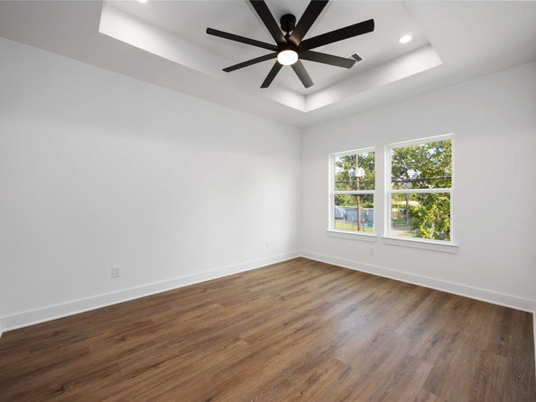 2107 Esther Drive A/B, Houston TX 77088