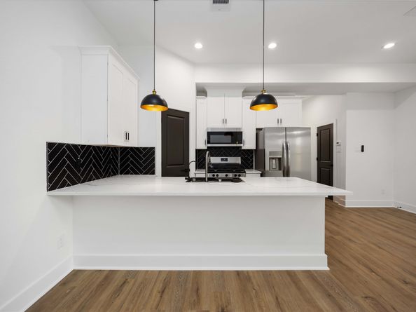 2107 Esther Drive A/B, Houston TX 77088