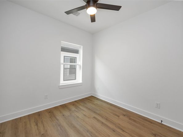 2107 Esther Drive A/B, Houston TX 77088