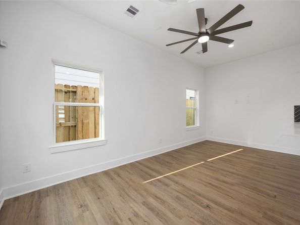 2107 Esther Drive A/B, Houston TX 77088