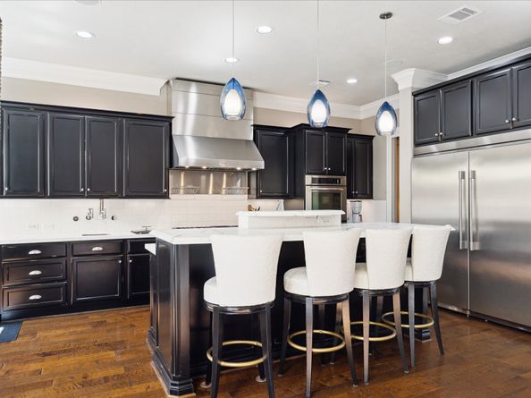 1202 Meadowlark Lane, Sugar Land TX 77478
