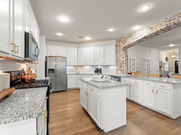 18731 Pilot Knolls Drive, Cypress TX 77433