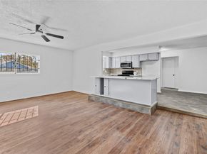 10027 Valley Sun Drive, Houston TX 77078