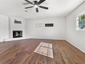 10027 Valley Sun Drive, Houston TX 77078