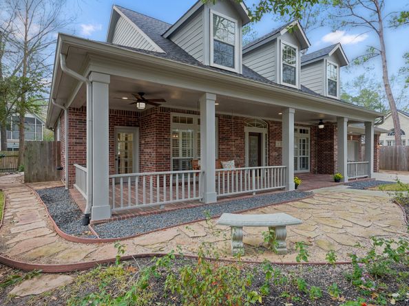 7 Cross Lake Drive, The Woodlands TX 77382