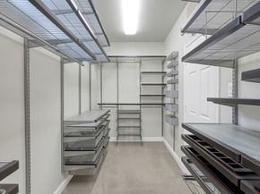 7 Cross Lake Drive, The Woodlands TX 77382