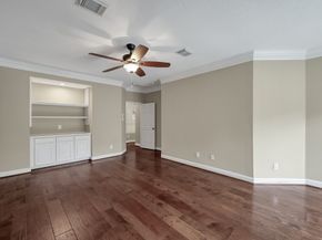 7 Cross Lake Drive, The Woodlands TX 77382