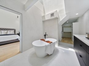 2135 Quenby Street, Houston TX 77005