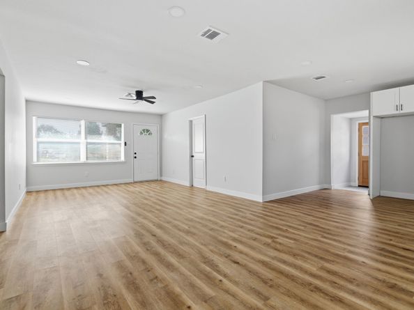 327 E Delz Drive, Houston TX 77022