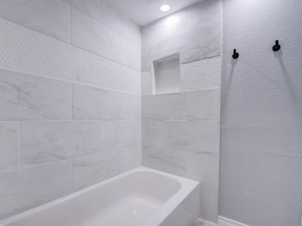 10855 Meadowglen Lane 931, Houston TX 77042