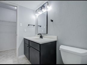 10855 Meadowglen Lane 931, Houston TX 77042