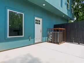 3330 Francis Street, Houston TX 77004