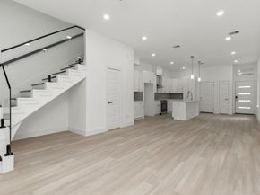 3330 Francis Street, Houston TX 77004