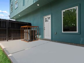 3330 Francis Street, Houston TX 77004