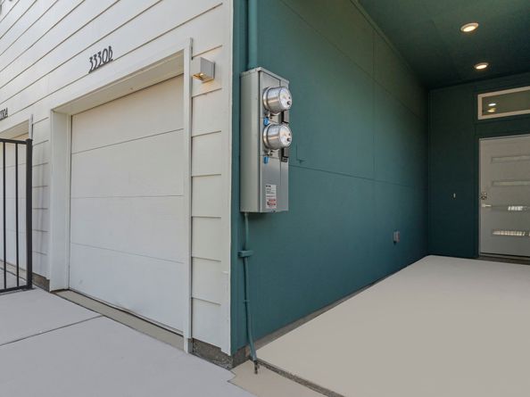 3330 Francis Street, Houston TX 77004