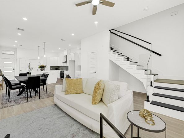 3330 Francis Street, Houston TX 77004