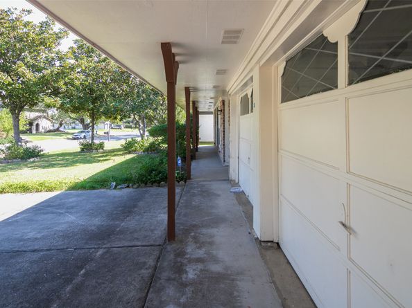 11311 Concho Street, Houston TX 77072