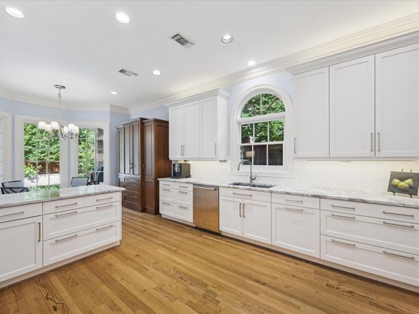 3726 Wickersham Lane, Houston TX 77027