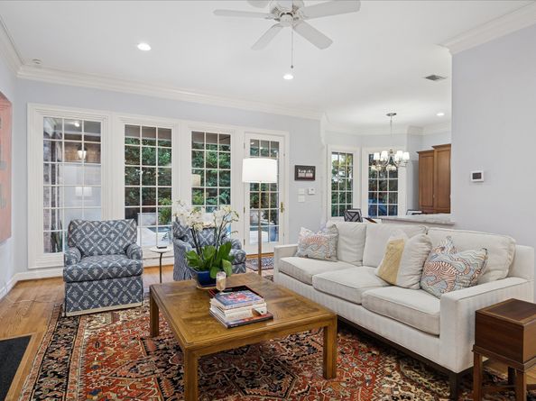 3726 Wickersham Lane, Houston TX 77027