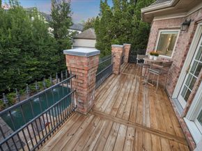 3726 Wickersham Lane, Houston TX 77027