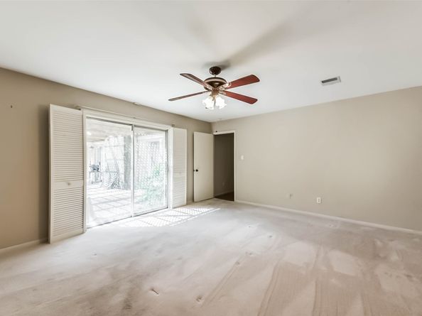 1811 Rushbrook Drive, Houston TX 77077
