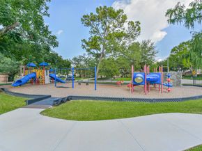 1811 Rushbrook Drive, Houston TX 77077
