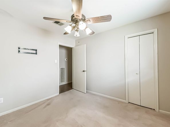 1811 Rushbrook Drive, Houston TX 77077