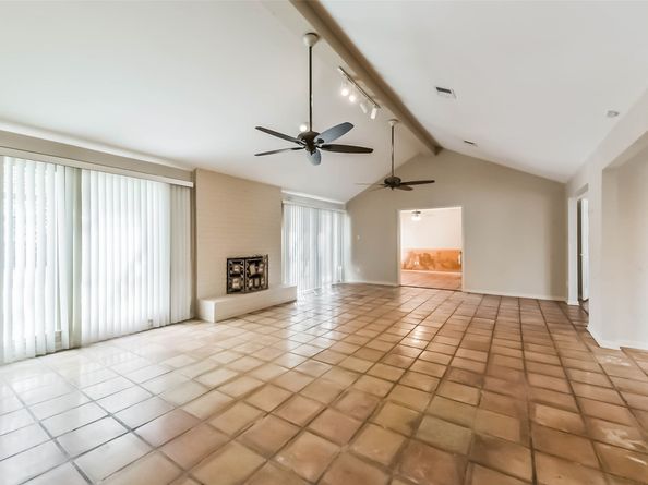 1811 Rushbrook Drive, Houston TX 77077