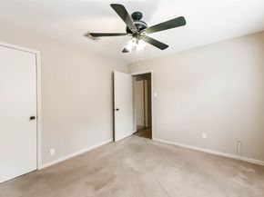1811 Rushbrook Drive, Houston TX 77077