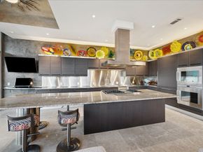 2727 Kirby Drive 24E, Houston TX 77098