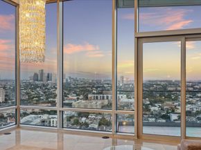 2727 Kirby Drive 24E, Houston TX 77098