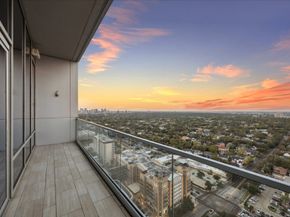 2727 Kirby Drive 24E, Houston TX 77098