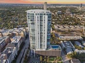 2727 Kirby Drive 24E, Houston TX 77098