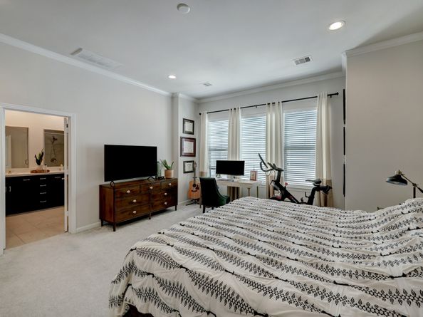 2231 Chenevert Street, Houston TX 77003