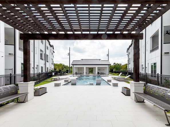 2806 Grand Fountains Drive I, Houston TX 77054