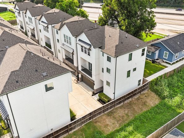 1222 Upton Street, Houston TX 77020