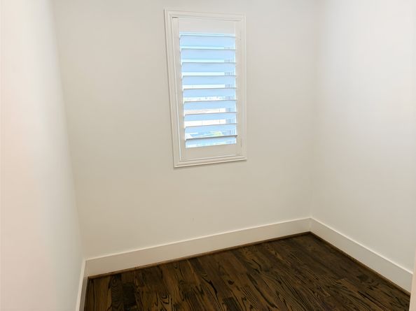 2115 Detering Street, Houston TX 77007