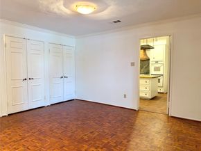 1101 Hawthorne Street, Houston TX 77006
