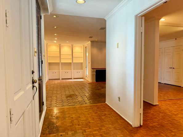 1101 Hawthorne Street, Houston TX 77006
