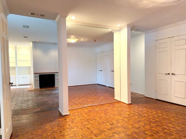 1101 Hawthorne Street, Houston TX 77006