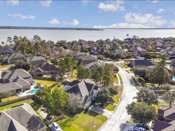 13707 Bend Rock Way, Houston TX 77044