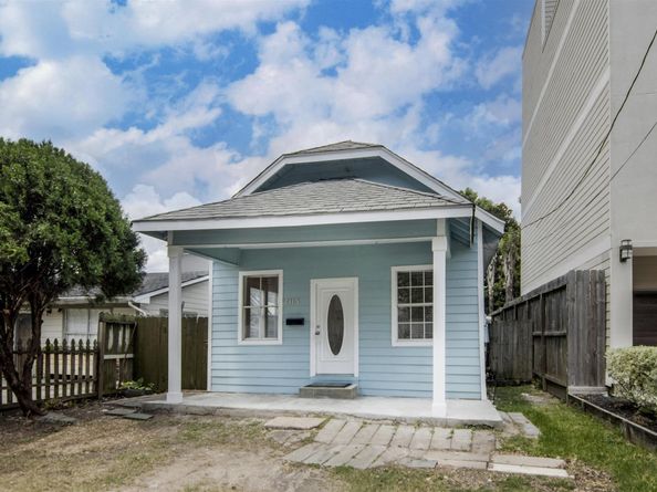 2115 Radcliffe Street, Houston TX 77007