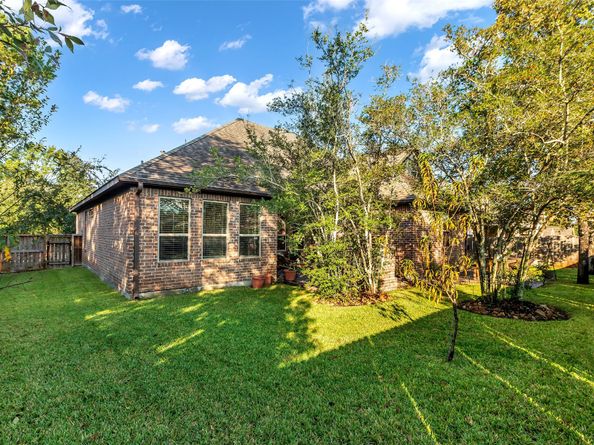 2501 Belton Shores Drive, Conroe TX 77304