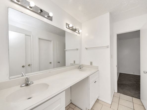 13610 Piney Oaks Drive, Houston TX 77065