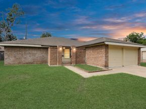 13610 Piney Oaks Drive, Houston TX 77065