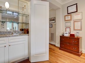 1008 Potomac Drive, Houston TX 77057