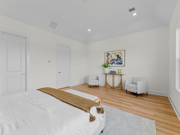 4127 De George Street, Houston TX 77009