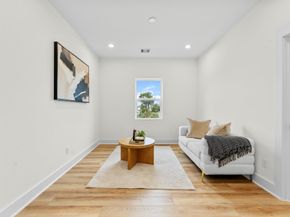 4127 De George Street, Houston TX 77009