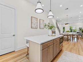 4127 De George Street, Houston TX 77009